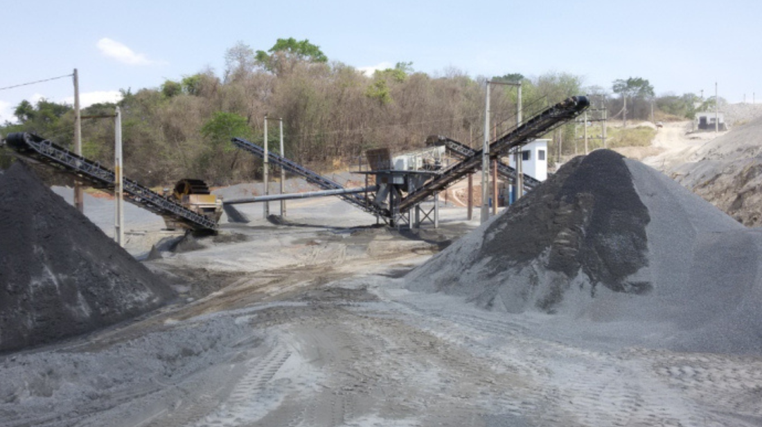 Britago transforma passivo acumulado por anos em areia artificial
